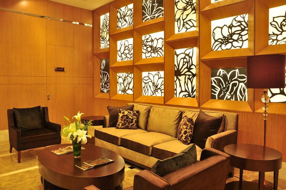 Oakwood Residence Şanghay Dış mekan fotoğraf