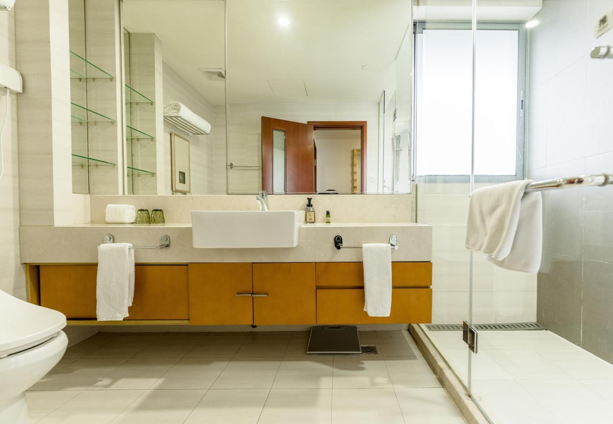 Oakwood Residence Şanghay Dış mekan fotoğraf