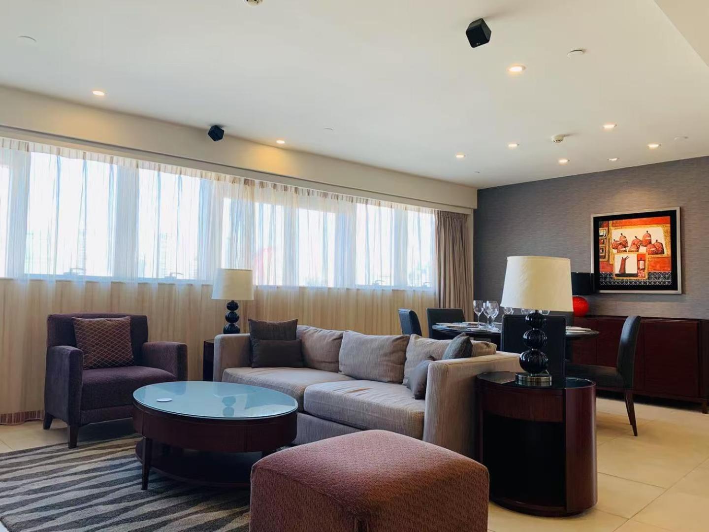 Oakwood Residence Şanghay Dış mekan fotoğraf