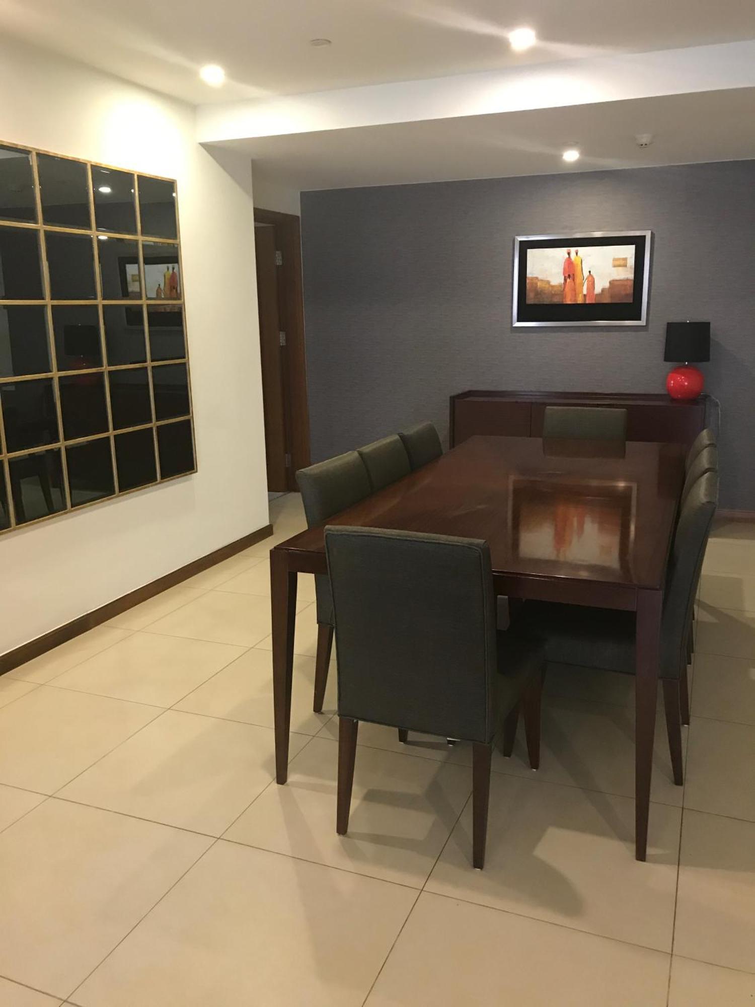 Oakwood Residence Şanghay Dış mekan fotoğraf